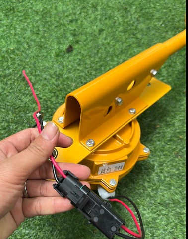 Còi Điện 24V Màu Vàng Loại Lớn Cho Xe Tải, Tàu Sà Lan 1280dB, Dài 46cm