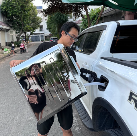 Thùng Xăng Dự Phòng Inox, Chất Liệu Thép Không Gỉ Inox 304, Dung Tích 70L, Kích Thước 495x350x530mm, Mã S80308-70L