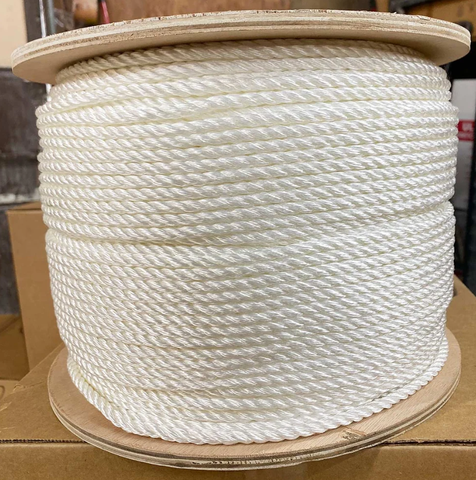 Dây thừng nylon xoắn 3 sợi màu trắng, kích thước 22mm*100m 22mm*100m white nylon 3-strand twisted rope