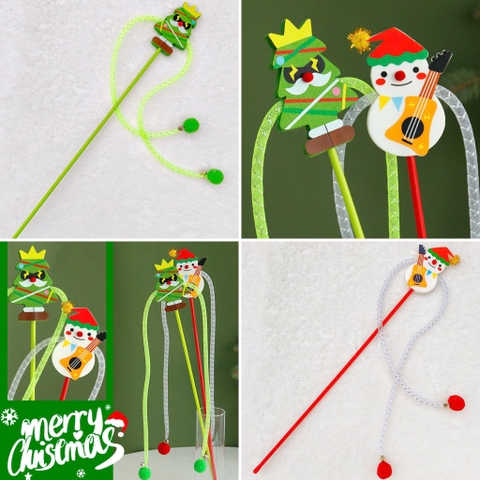 Spet Cần câu mèo Noel dây tua rua cục bông 40cm