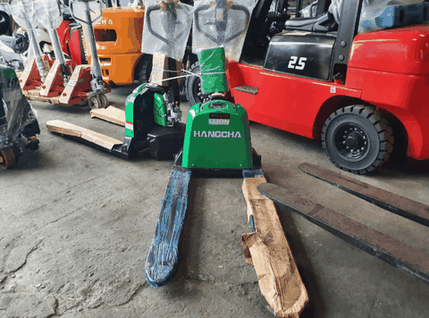Xe nâng tay cơ 3 tấn phù hợp kho nào?