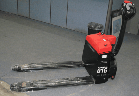 Cách bảo quản xe nâng tay điện giúp tăng tuổi thọ và duy trì hiệu suất vận hành