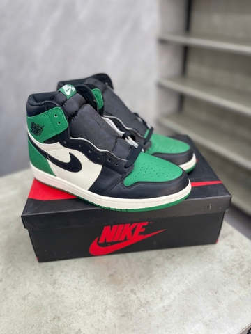 Giày Nike Air Jordan 1 Retro High OG ‘Pine Green’ 555088-302