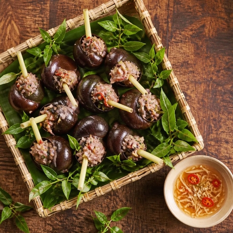 Ốc Bươu Nhồi Thịt - Vỉ (12con)