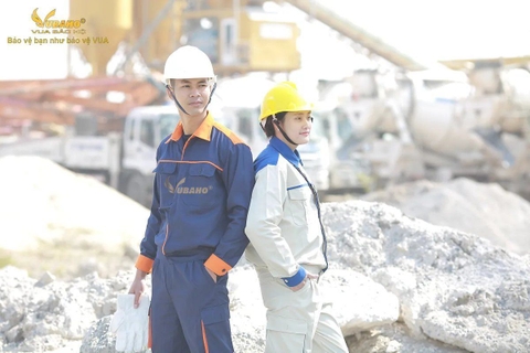 Vì sao công nhân không chịu đeo đồ bảo hộ và doanh nghiệp nên làm gì?