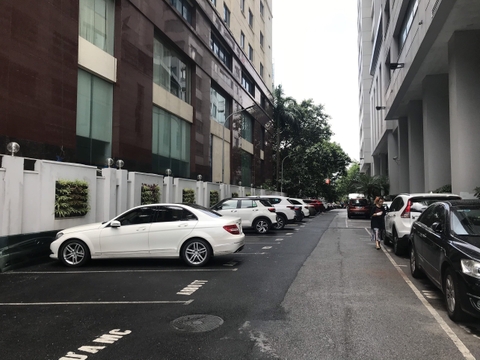 BÃI ĐỖ XE Ô TÔ