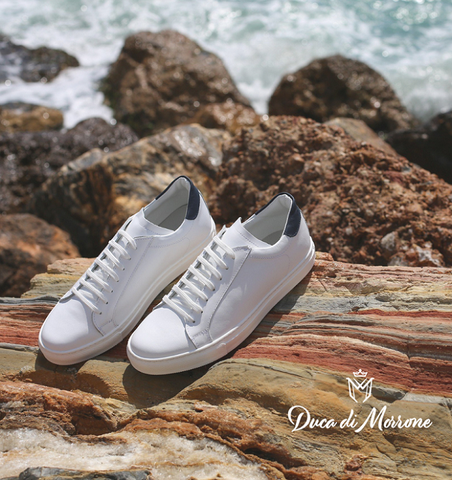 Sneaker Trắng - Thách thức Thời Gian