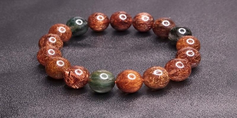 Ý Nghĩa Thạch Anh Tóc Tam Tài – Phong Thủy Mang Lại Tài Lộc