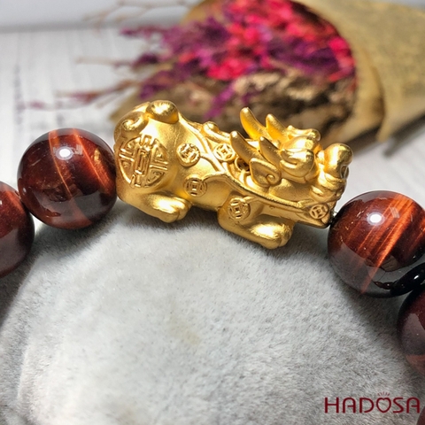 Vòng Tay Đá Thạch Anh Mắt Hổ Nâu Đỏ 12mm Mix Tỳ Hưu Bạc Mạ Vàng - HADOSA