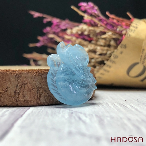 Hồ Ly ôm hoa aquamarine cao cấp chuẩn 5A Hadosa