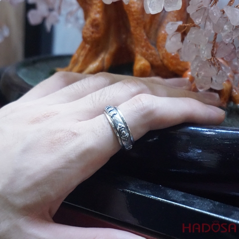 Nhẫn bạc Thái chạm nổi Chú Om Mani Padme Hum size 9