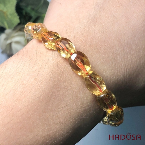 Vòng đá thạch anh vàng cắt giác hạt thuôn 8*11mm chuẩn 4A