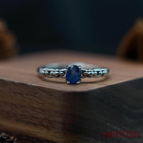 Nhẫn Sapphire 4*5mm bạc 925