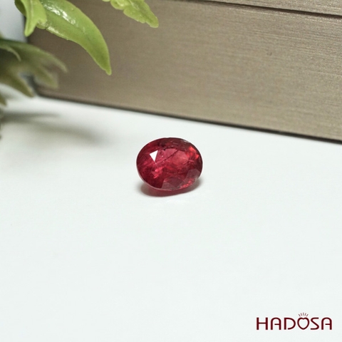 Spinel đỏ VN (100% natural) oval 6*7mm 1.8cts
