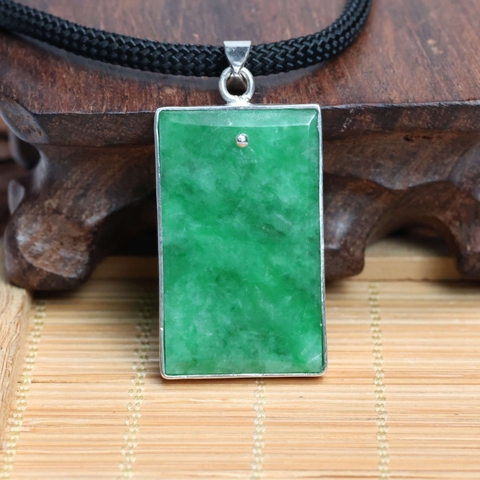 Mặt Cẩm Thạch Vô Sự Bài chữ nhật lý táo 21x34x4mm bọc bạc