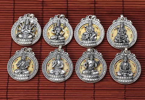 Mặt dây chuyền bạc Thái Hư Không Tạng độc lạ