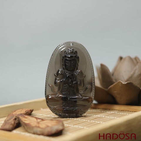 Mặt Phật bản mệnh tuổi Dậu đá thạch anh khói 50x32mm