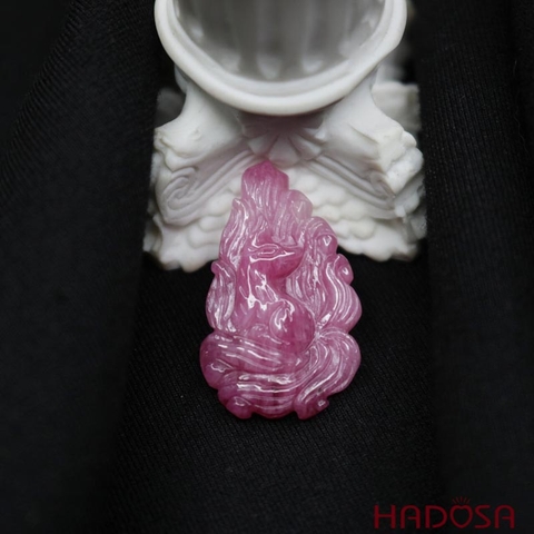 Mặt Hồ Ly Chúa Ruby hồng tự nhiên