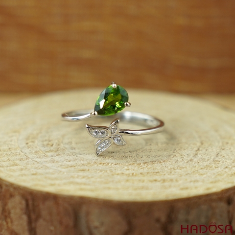 Nhẫn Diopside 7*5mm bạc 925