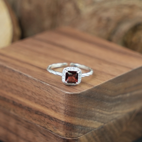 Nhẫn đá garnet 5mm bạc 925