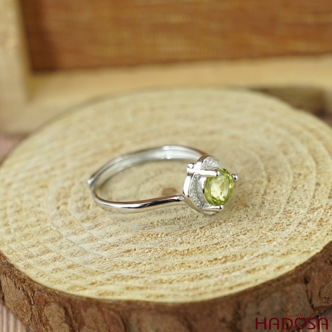 Nhẫn đá Peridot 6mm bạc 925