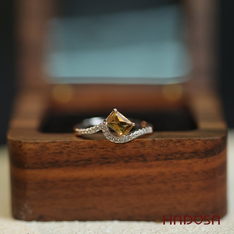 Nhẫn đá Thạch Anh Vàng Citrine 5x7mm bạc 925