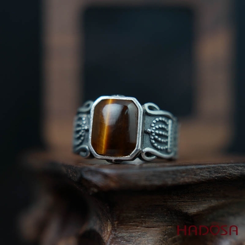 Nhẫn đá mắt hổ bạc Thái 925