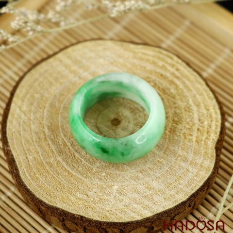 Nhẫn Cẩm Thạch xanh lí size 17