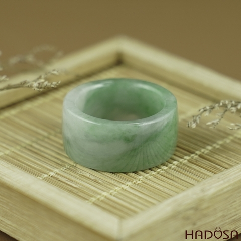 Nhẫn Cẩm Thạch vuông xanh lý ni 22