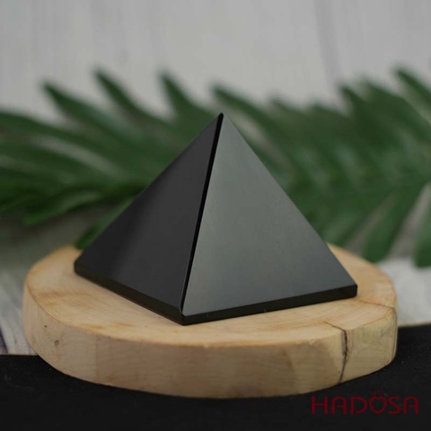 Kim tự tháp đá núi lửa 6cm