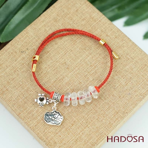 Vòng ngũ điếu thạch anh trắng mix charm treo lá sen