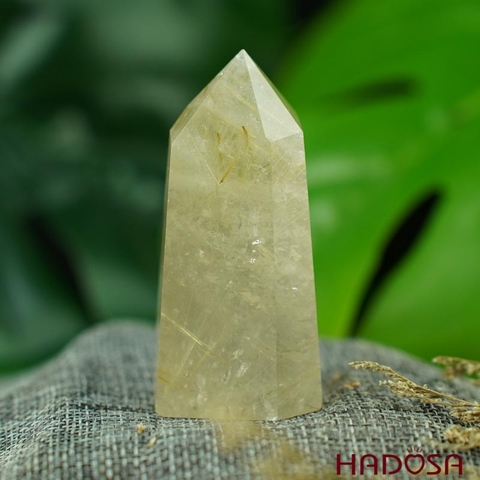 Trụ thạch anh tóc vàng 7cm 100gr