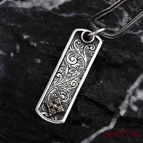 Mặt dây chuyền thẻ bài bạc Thái Chùy Kim Cang