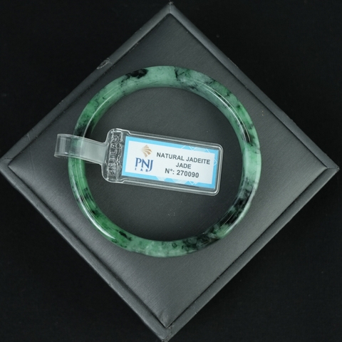 Vòng Ngọc Cẩm Thạch sơn thủy bản vuông ni 55