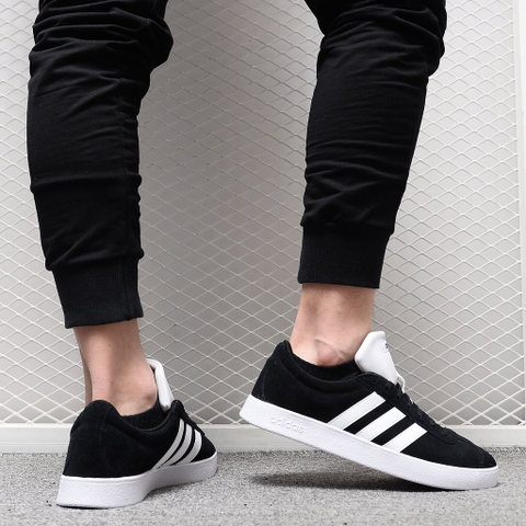 [Chính hãng] Giày thể thao nam Adidas DA9853