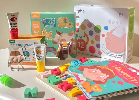 10 Món Đồ Chơi Giúp Bé Phát Triển Tư Duy và Kỹ Năng Toàn Diện