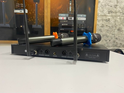 Micro không dây MegaSound Q9 Plus