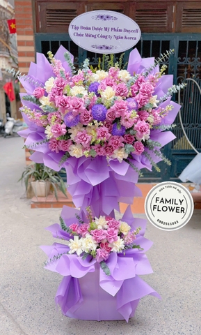 Kệ hoa 2 tầng tone tím tặng chúc mừng sự kiện cuối năm ở Hà Nội ! Hoa sự kiện Hà Nội