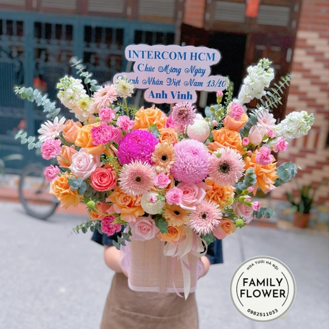 Lẵng hoa tone cam hồng tặng chúc mừng ngày 20/10 tại Ba Đình Hà Nội ! Mua hoa 20/10 tại Hà Nội ! Mua hoa online Tại Hà Nội