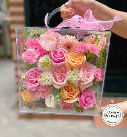 Hộp vali hoa tươi tặng sinh nhật ở Hà Nội ! Hộp vali hoa Hà Nội ! Hoa tươi Hà Nội