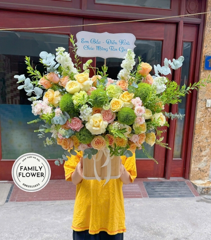 Family Flower – Mẫu Lẵng Hoa Chúc Mừng Tân Gia Sang Trọng, Đem Lại Tài Lộc