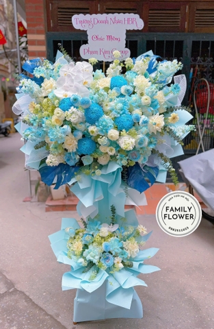 Kệ hoa xanh dương chúc mừng sự kiện ở Hà Nội ! Kệ hoa 2 tầng