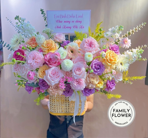 Lẵng hoa tươi nhiều màu tặng chúc mừng tại Ba Đình Hà Nội ! Mua hoa tươi online Hà Nội