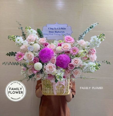 Lẵng hoa chúc ngày quốc tế phụ nữ 8 tháng 3 ở quận Ba Đình Hà Nội! mua Hoa tươi Hà Nội