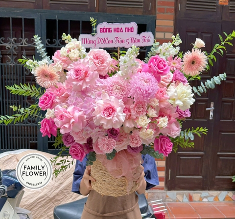 Lẵng Hoa Sinh Nhật Đẹp, Sang Trọng Tại Family Flower Hà Nội