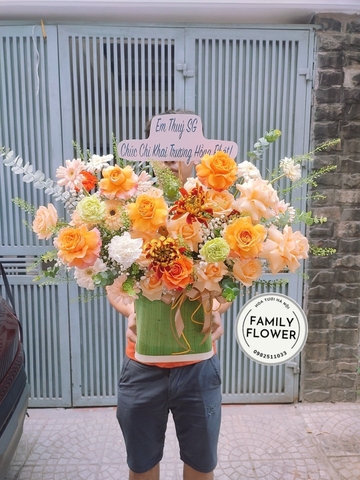 Lẵng hoa tone cam chúc mừng khai trương hồng phát ở Hà Nội - Family Flower - Hoa tươi Hà Nội