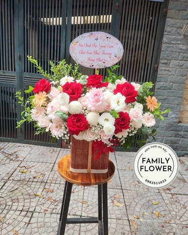 Lẵng hoa chúc mừng khai trương cửa hàng , spa đẹp tại Hà Nội.  Hoa tươi Hà Nội