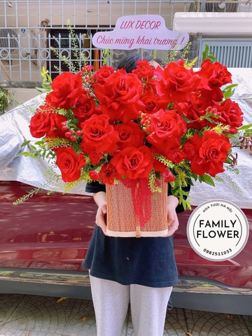 Lẵng hoa hồng đỏ khai trương rực rỡ - Family Flower - Hoa tươi Hà Nội.