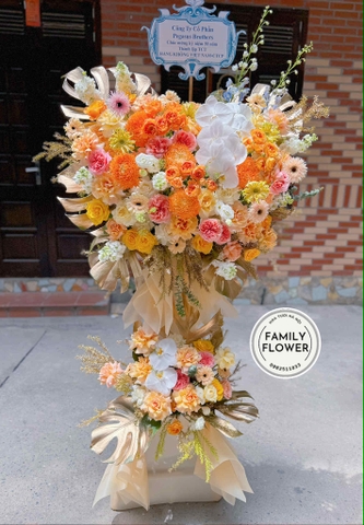 Kệ hoa 2 tầng tặng kỷ niệm thành lập Công Ty quận Cầu Giấy ! Hoa tươi Cầu Giấy