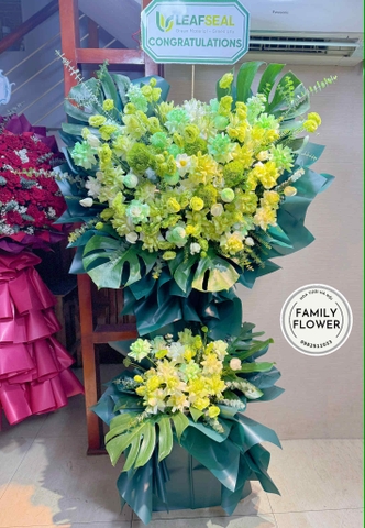 Kệ hoa tone xanh lá tặng khai trương , hội nghị  quận Cầu  Giấy ! Hoa tươi Cầu Giấy
